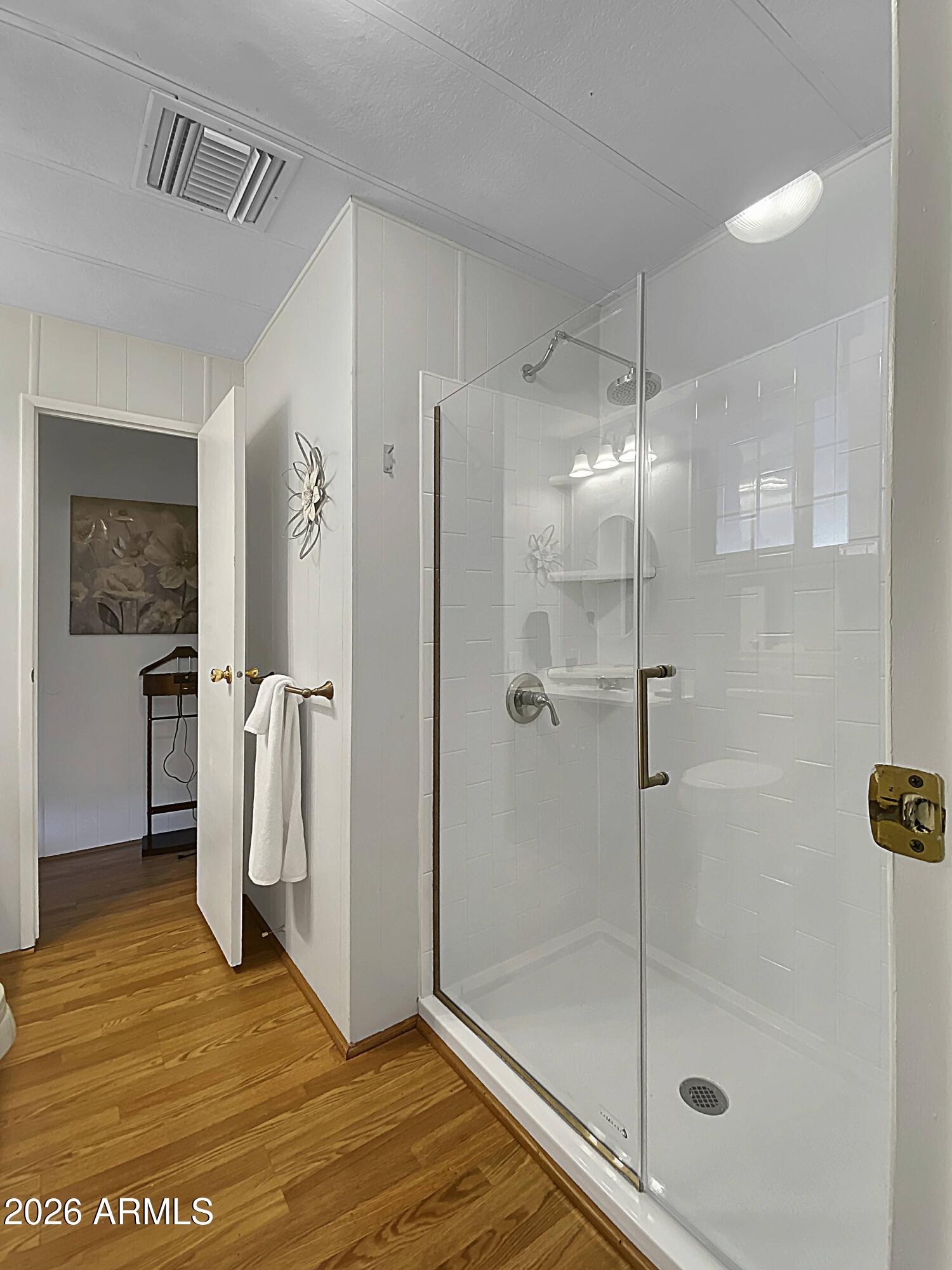 6770 West State Rte 89A, Unit 5 Sedona, AZ 86336 - Photo 15 of 35 Updated Guest Bathroom