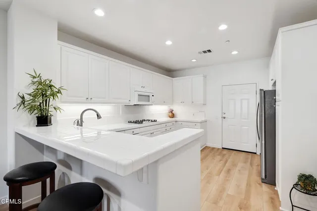 $600,000 | 1721 South Hill Road, Unit 102, Ventura, CA 93003