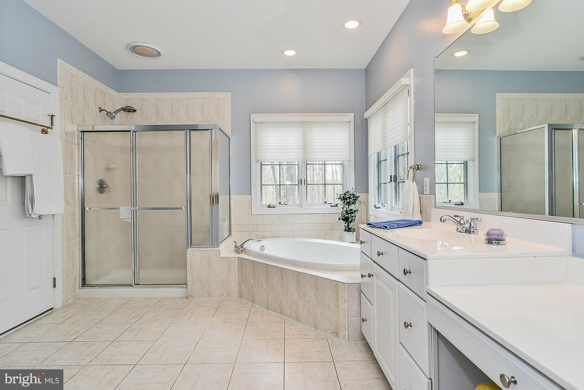 7400 Union Ridge Road Clifton, VA 20124 - Photo 23 of 30 Bath