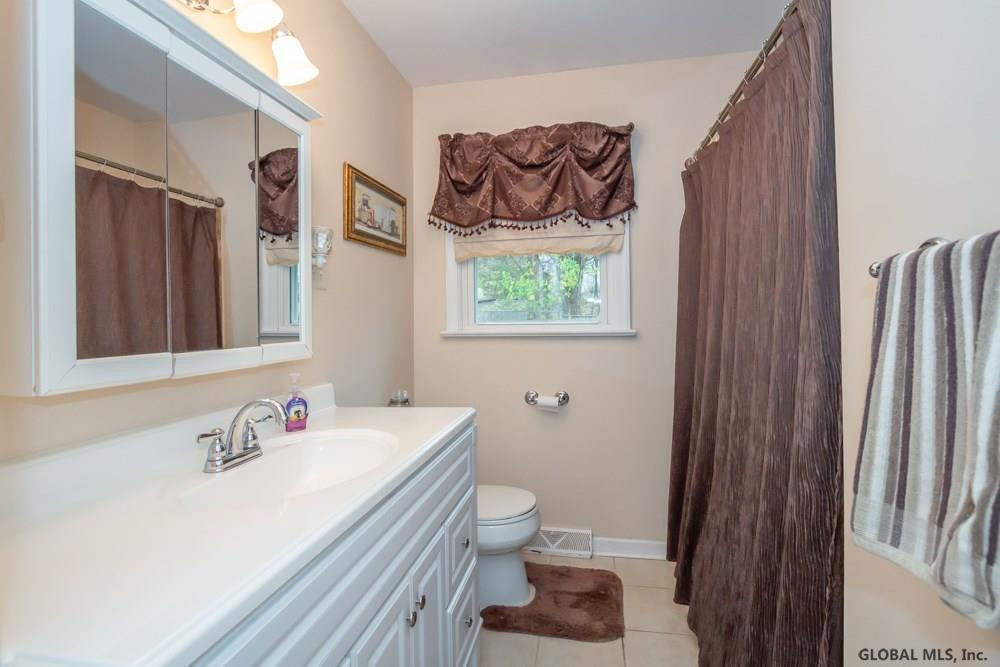 27 Starr Road Troy, NY 12182 - Photo 14 of 36 Photo 14