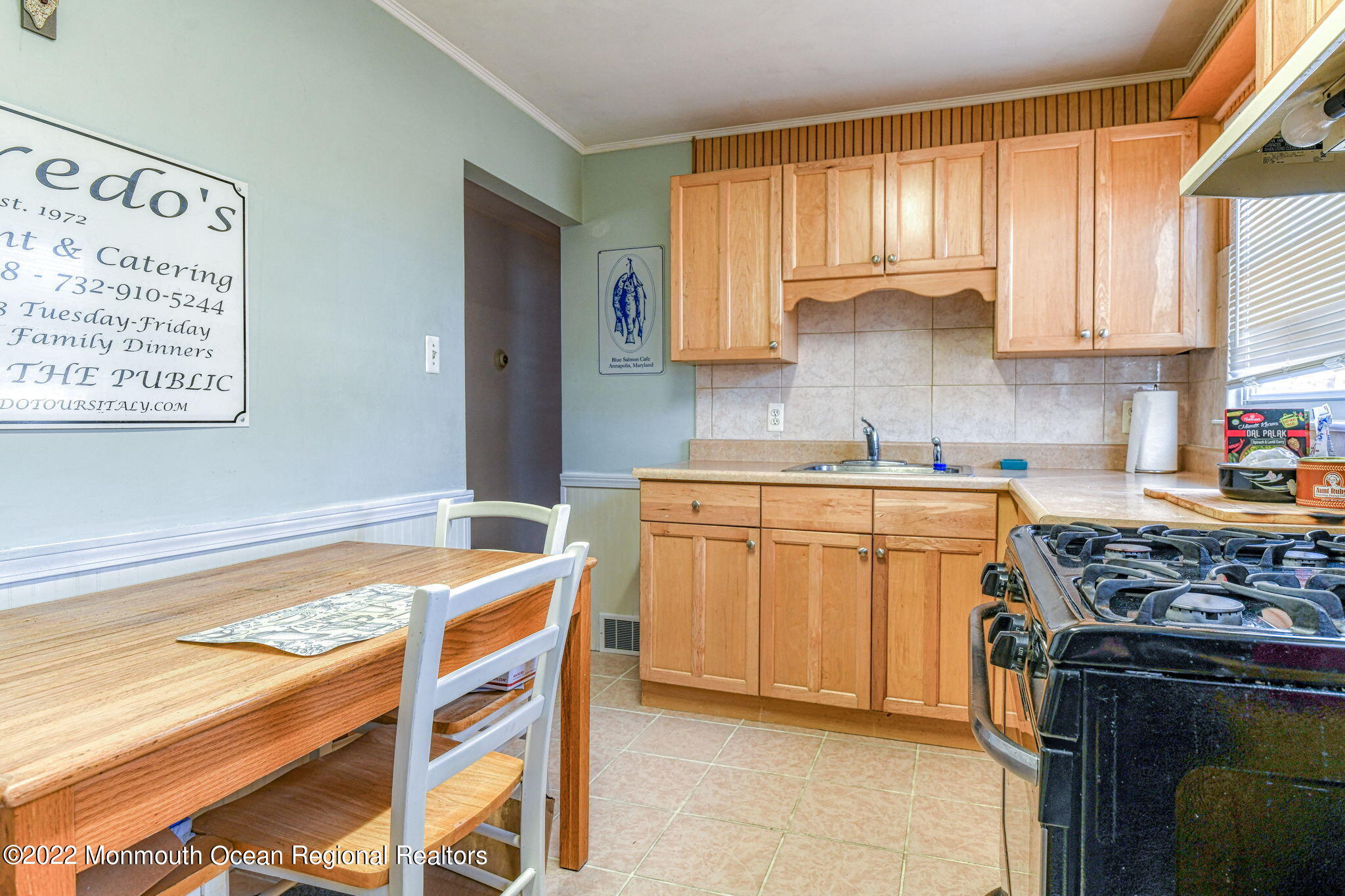 80 Tunison Road New Brunswick, NJ 08901 - Photo 6 of 13 web_DSC_8516_50