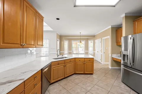 $799,000 | 805 Cricketfield Lane, Cary, NC 27518