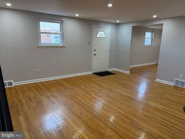 $2,450 | 9304 Lansford Street, Philadelphia, PA 19114