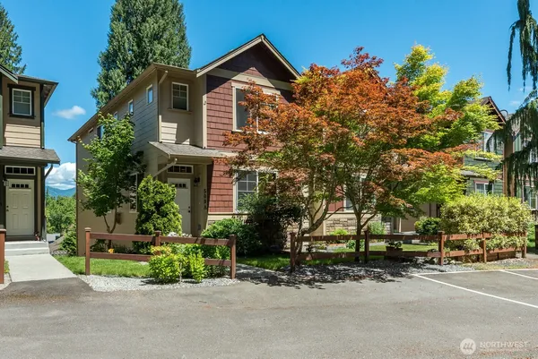 $549,950 | 509 East Division Street, Unit A, Arlington, WA 98223