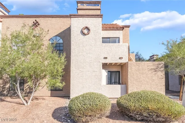 $1,800 | 2983 Juniper Hills Boulevard, Unit 201, Las Vegas, NV 89142