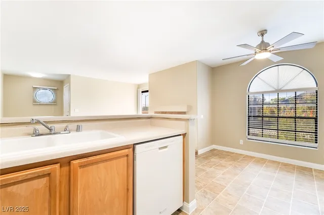 $1,800 | 2983 Juniper Hills Boulevard, Unit 201, Las Vegas, NV 89142