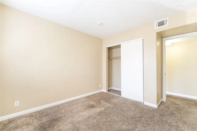 $1,800 | 2983 Juniper Hills Boulevard, Unit 201, Las Vegas, NV 89142