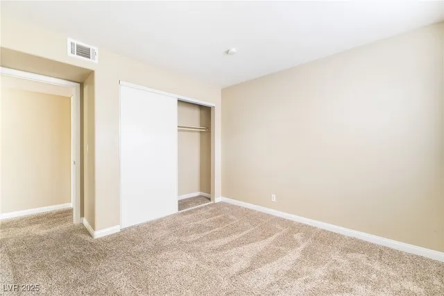 $1,800 | 2983 Juniper Hills Boulevard, Unit 201, Las Vegas, NV 89142
