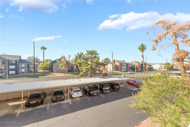 $1,800 | 2983 Juniper Hills Boulevard, Unit 201, Las Vegas, NV 89142