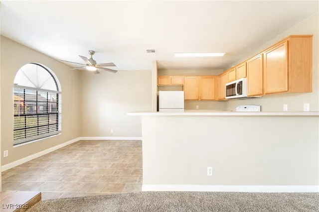 $1,800 | 2983 Juniper Hills Boulevard, Unit 201, Las Vegas, NV 89142