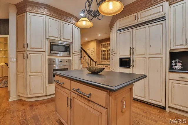 $1,275,000 | 29 Country Club View, Edwardsville, IL 62025