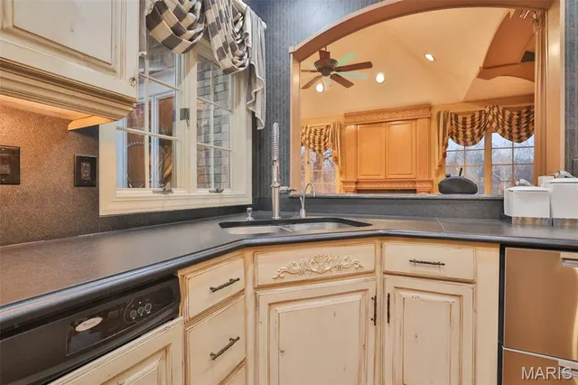 $1,275,000 | 29 Country Club View, Edwardsville, IL 62025