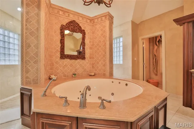 $1,275,000 | 29 Country Club View, Edwardsville, IL 62025