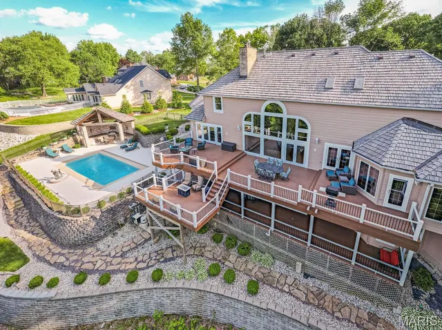 $1,275,000 | 29 Country Club View, Edwardsville, IL 62025