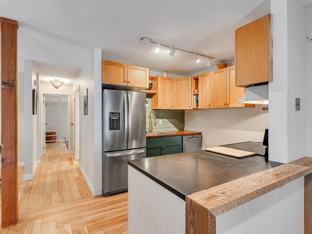 1027 Butternut Hill Road, Unit G2 Waitsfield, VT 05673 - Photo 7 of 43