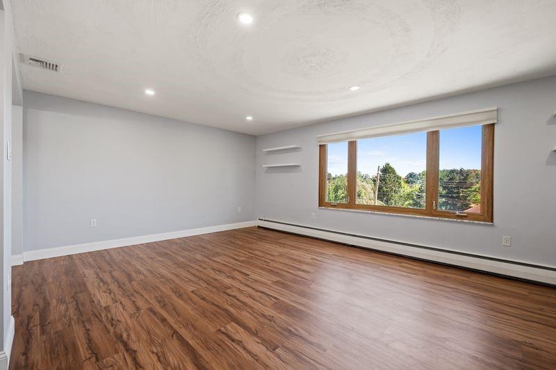 142 Wray Large Road Clairton, PA 15025 - Photo 4 of 33 Gallery Image 4