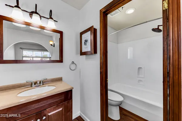 $699,900 | 2237 East Captain Dreyfus Avenue, Phoenix, AZ 85022