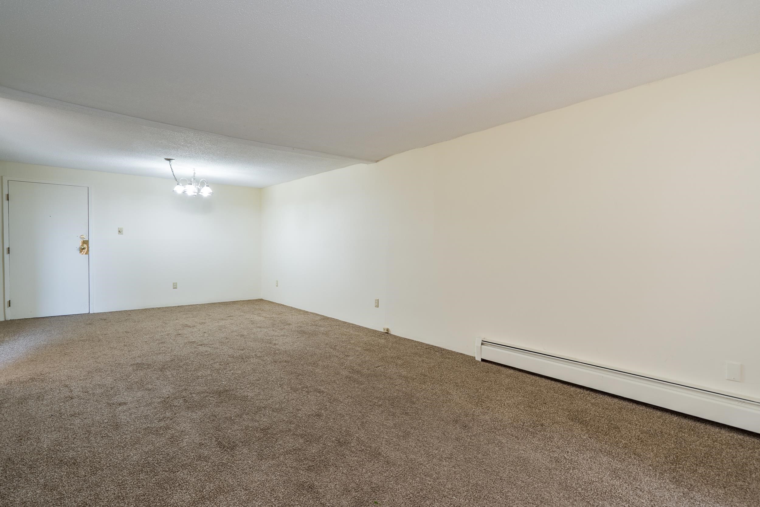 5 Silvestri Circle, Unit 4 Derry, NH 03038 - Photo 11 of 19