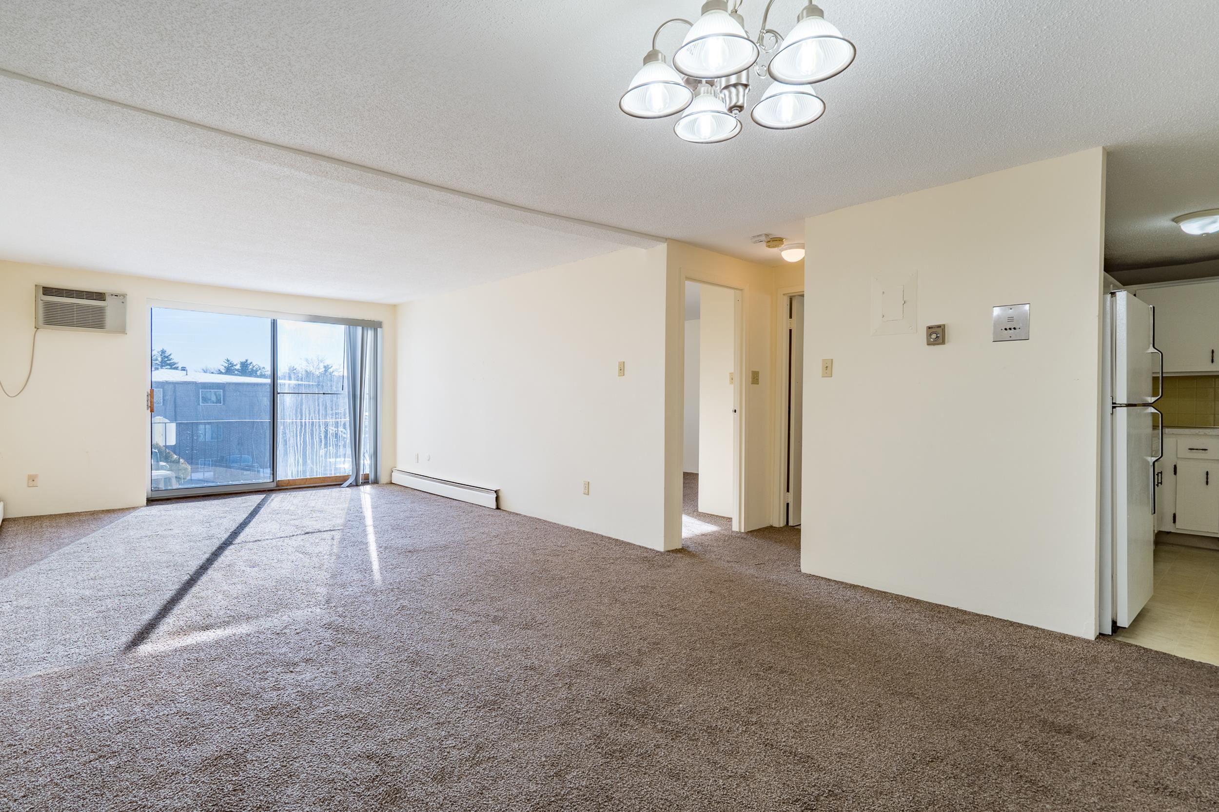 5 Silvestri Circle, Unit 4 Derry, NH 03038 - Photo 7 of 19