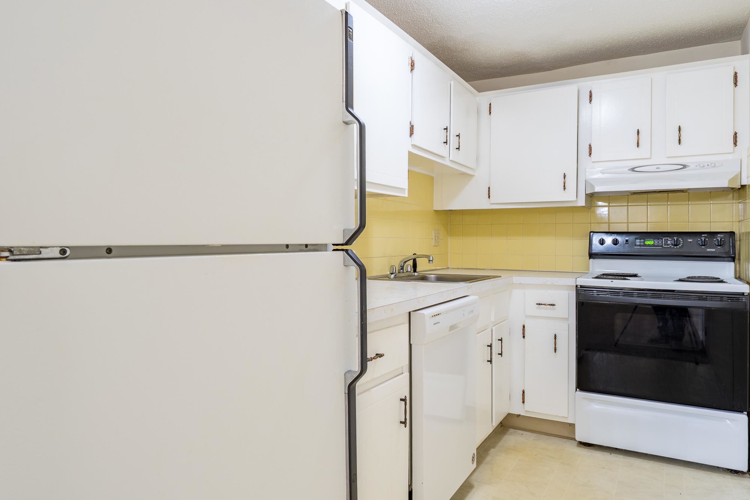 5 Silvestri Circle, Unit 4 Derry, NH 03038 - Photo 10 of 19