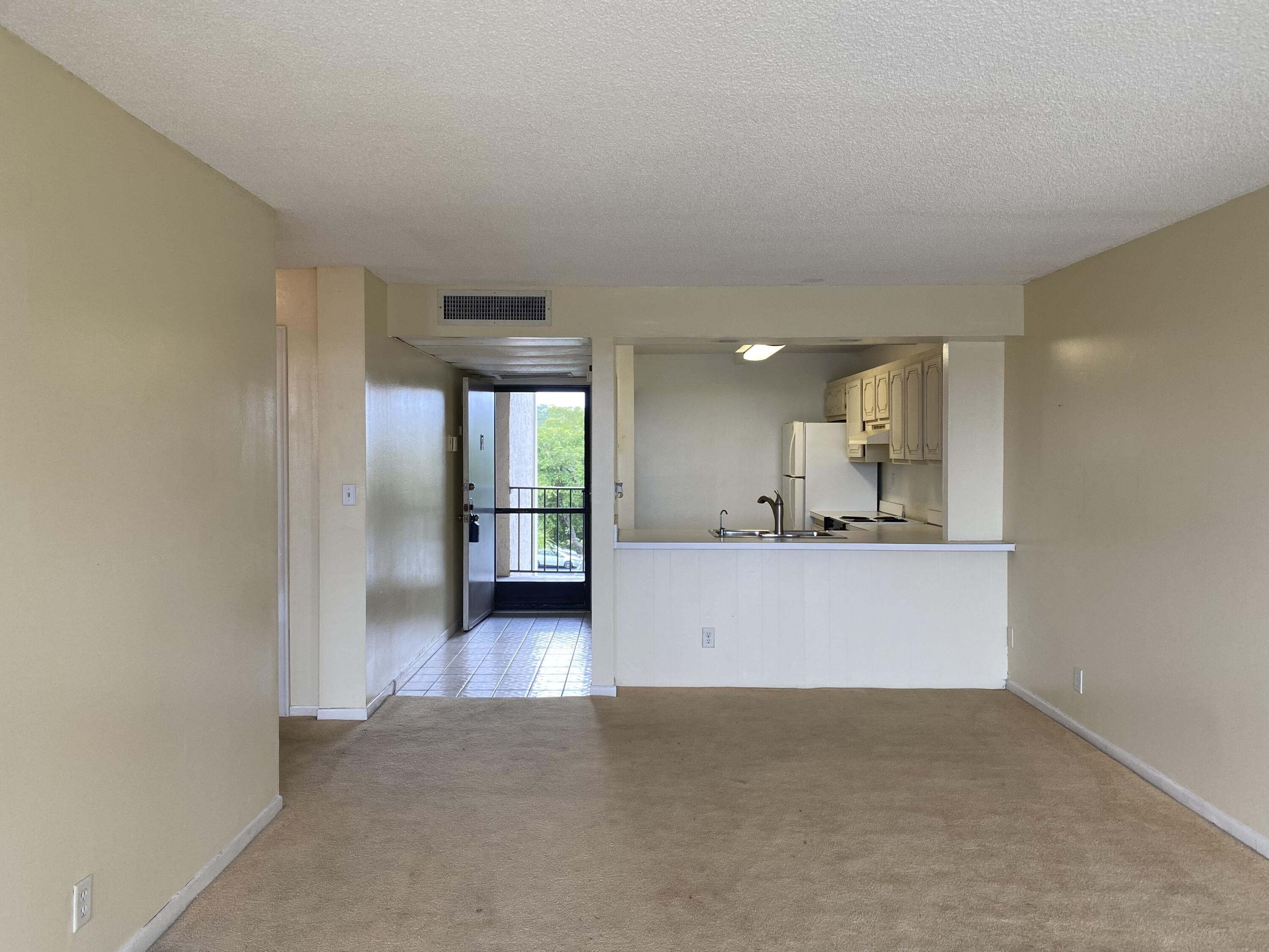 7 Royal Palm Way, Unit 406 Boca Raton, FL 33432 - Photo 3 of 31 IMG_5394