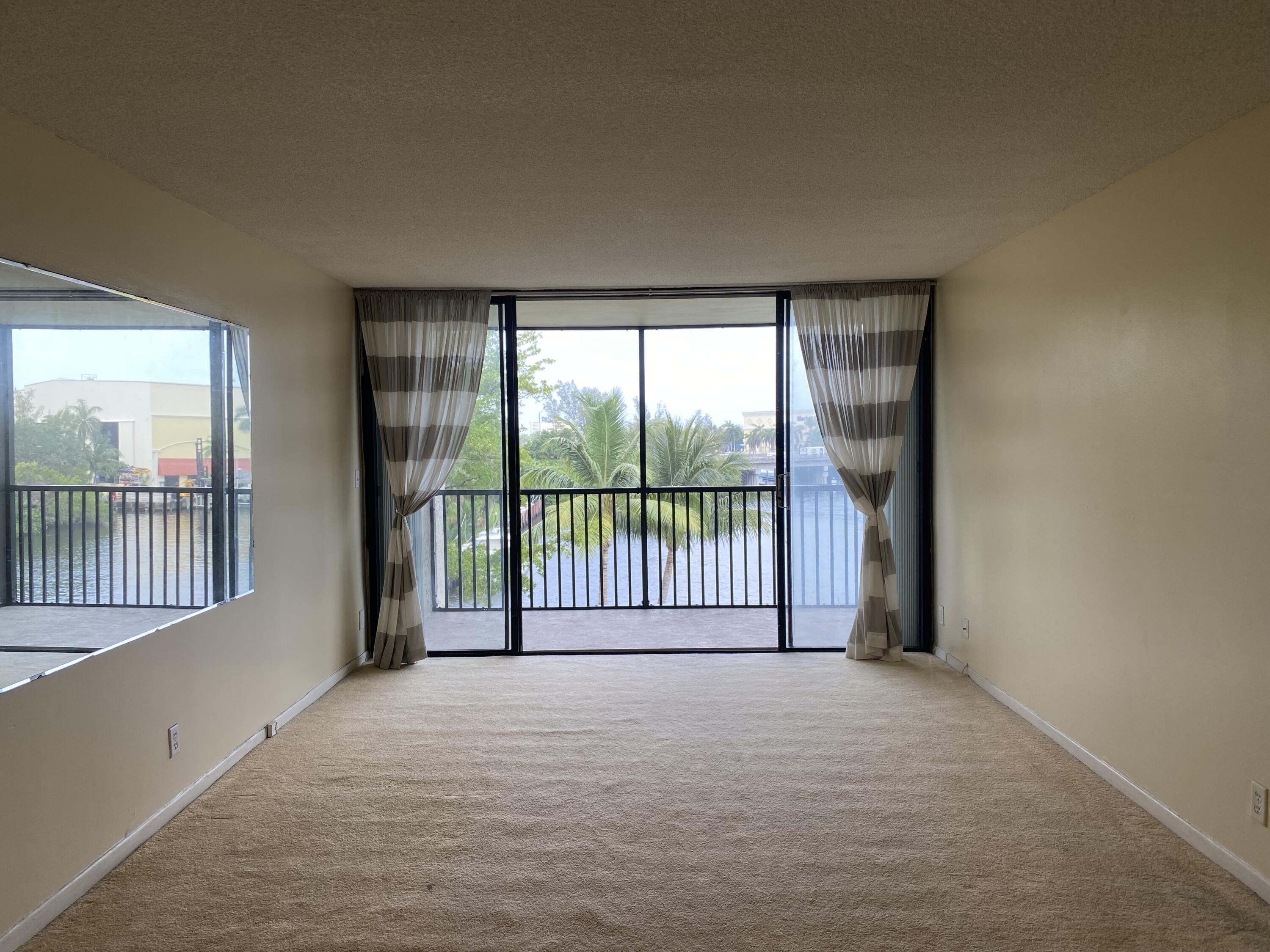 7 Royal Palm Way, Unit 406 Boca Raton, FL 33432 - Photo 5 of 31 IMG_5374