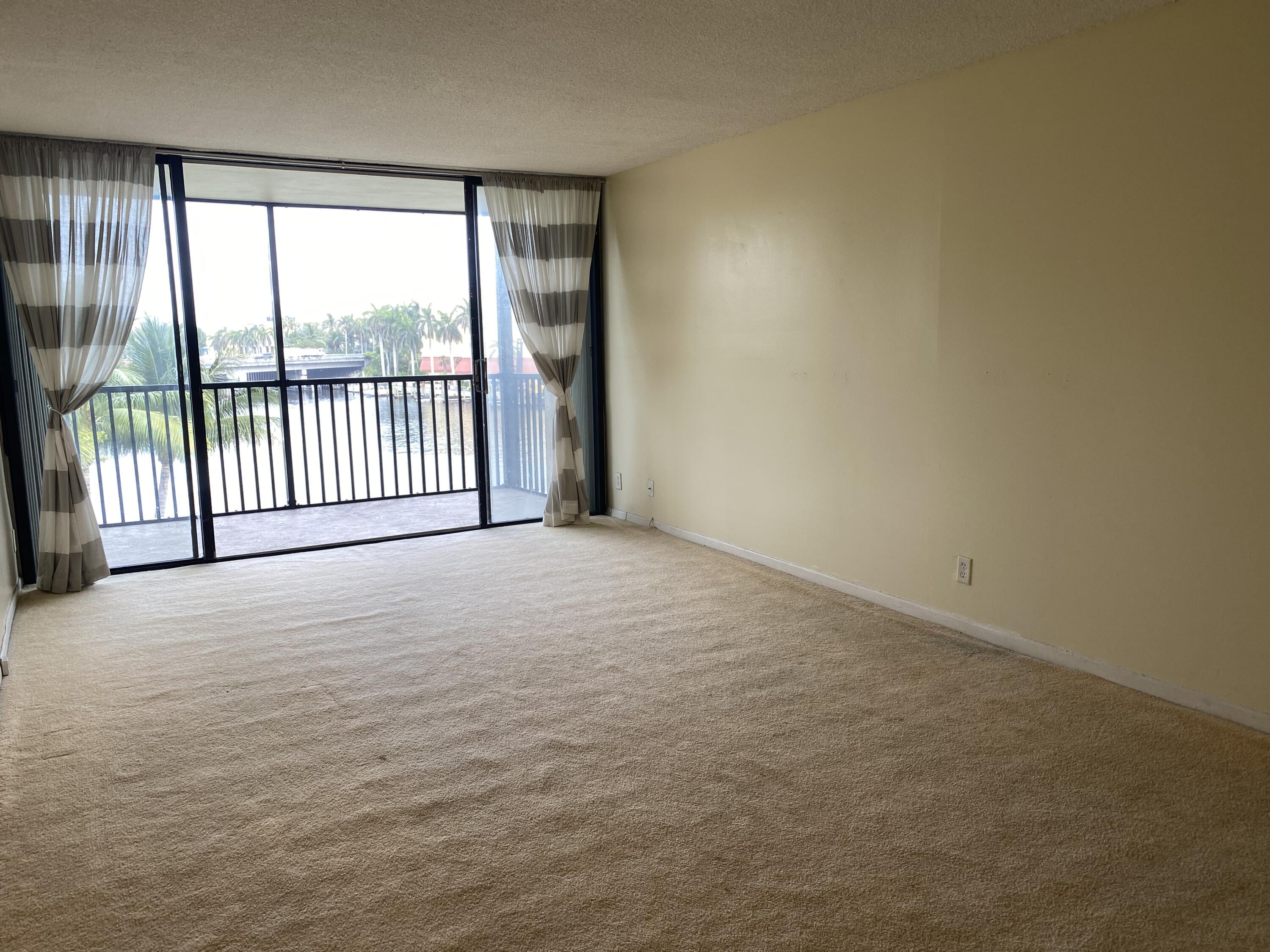 7 Royal Palm Way, Unit 406 Boca Raton, FL 33432 - Photo 6 of 31 IMG_5375