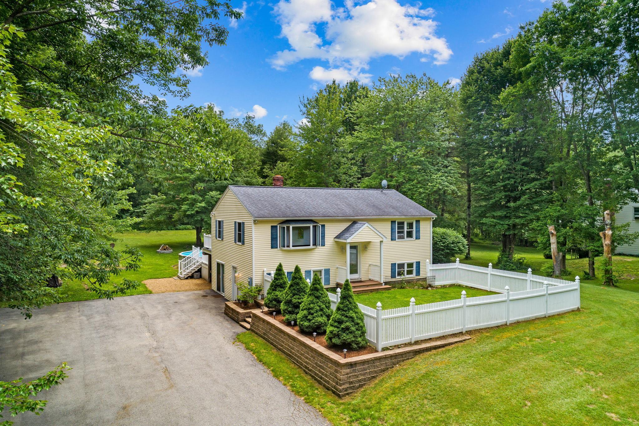 41 Barretts Hill Road Hudson, NH 03051 - Photo 1 of 40