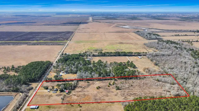 $699,900 | 518 County Road 677, Dayton, TX 77535