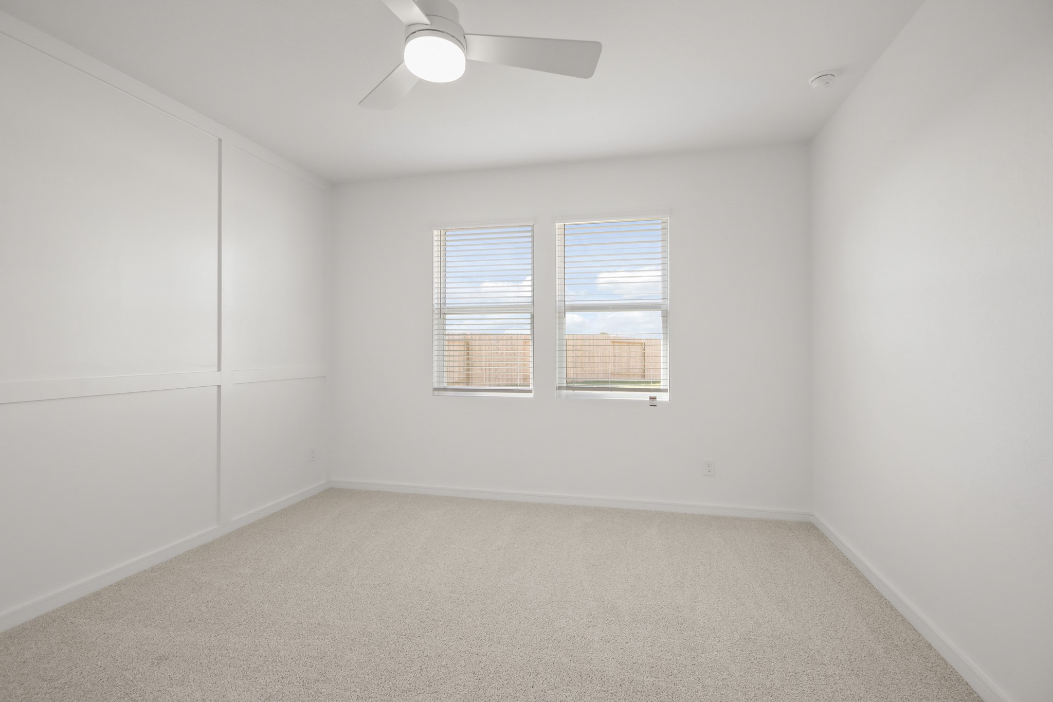 7811 Jade Crest Drive Angleton, TX 77515 - Photo 12 of 30 an empty room with a window