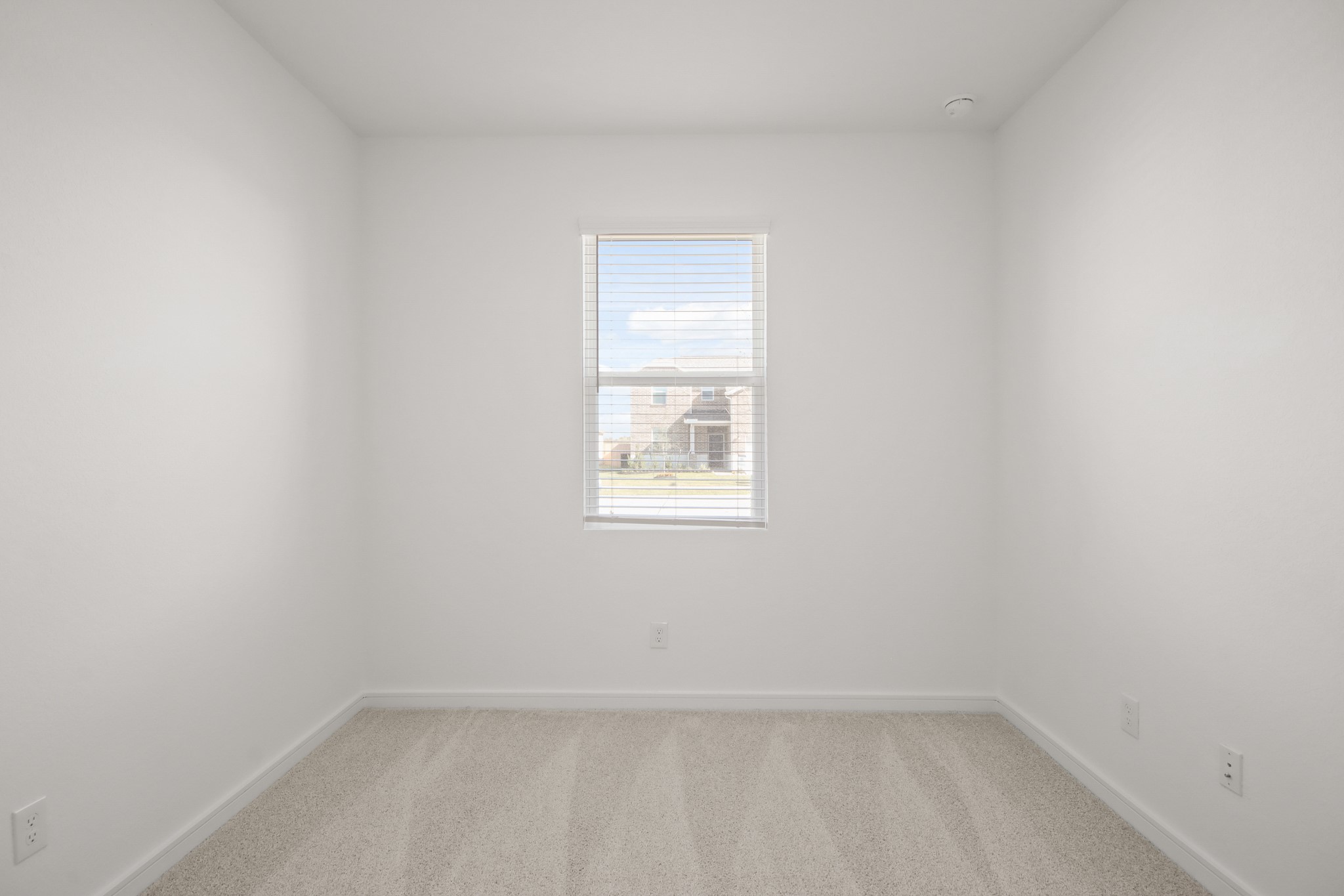 7811 Jade Crest Drive Angleton, TX 77515 - Photo 17 of 30 a view of a small space with window