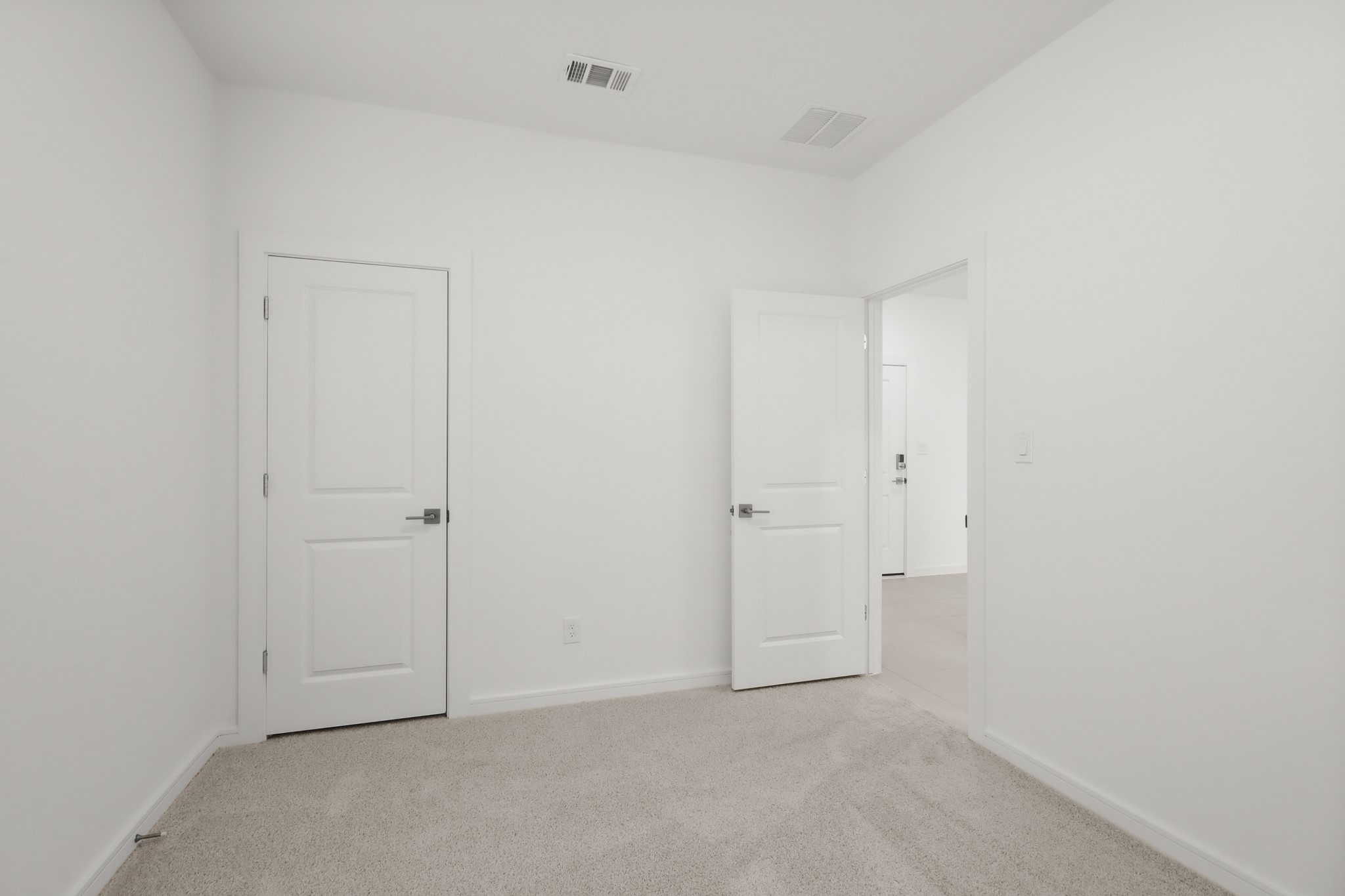 7811 Jade Crest Drive Angleton, TX 77515 - Photo 20 of 30 a view of an empty room