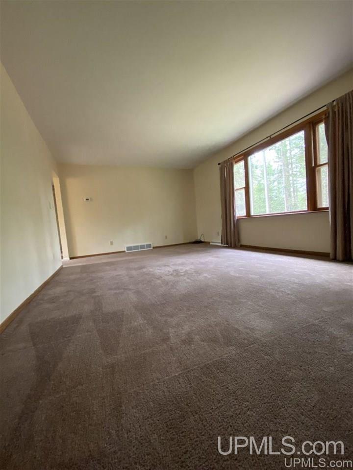 290 Riverside Road Marquette, MI 49855 - Photo 6 of 22 Gallery Image 6