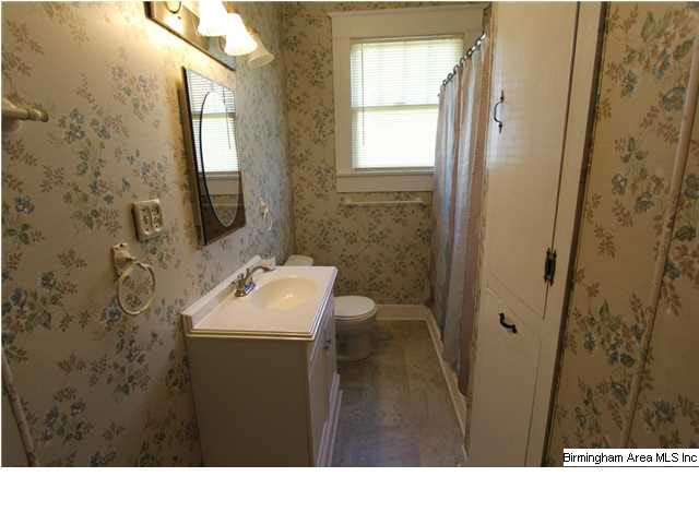 504 Goodwin Avenue Anniston, AL 36207 - Photo 21 of 27