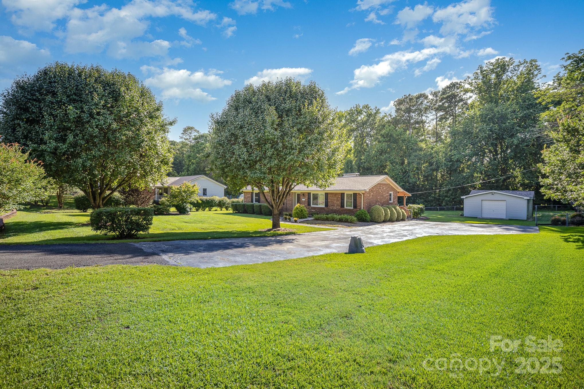 753 Briarfield Road Rock Hill, SC 29730 - Photo 2 of 39 Gallery Image 2