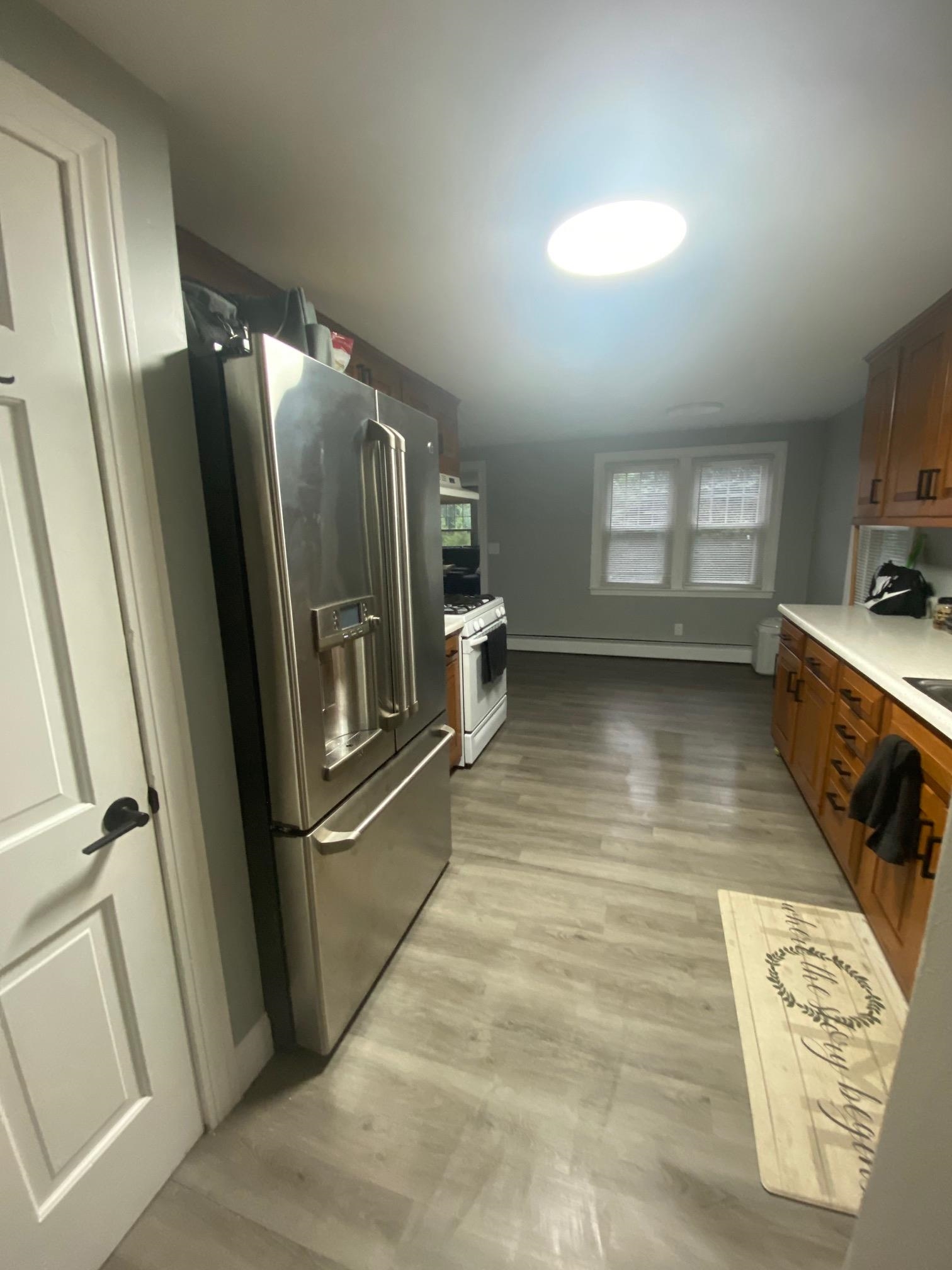 384 Sandown Road Fremont, NH 03044 - Photo 2 of 21