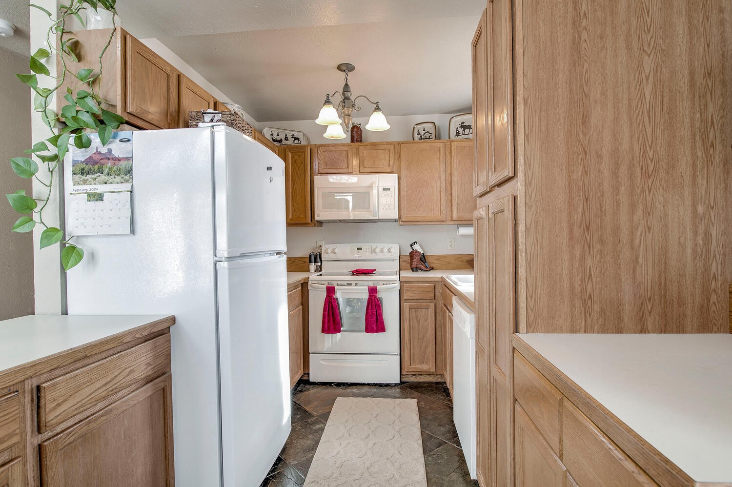 1462 Sheep Ridge Road Fairplay, CO 80440 - Photo 16 of 48 Cozy kitchen