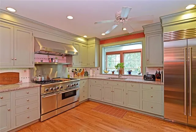 a house view with a garden space