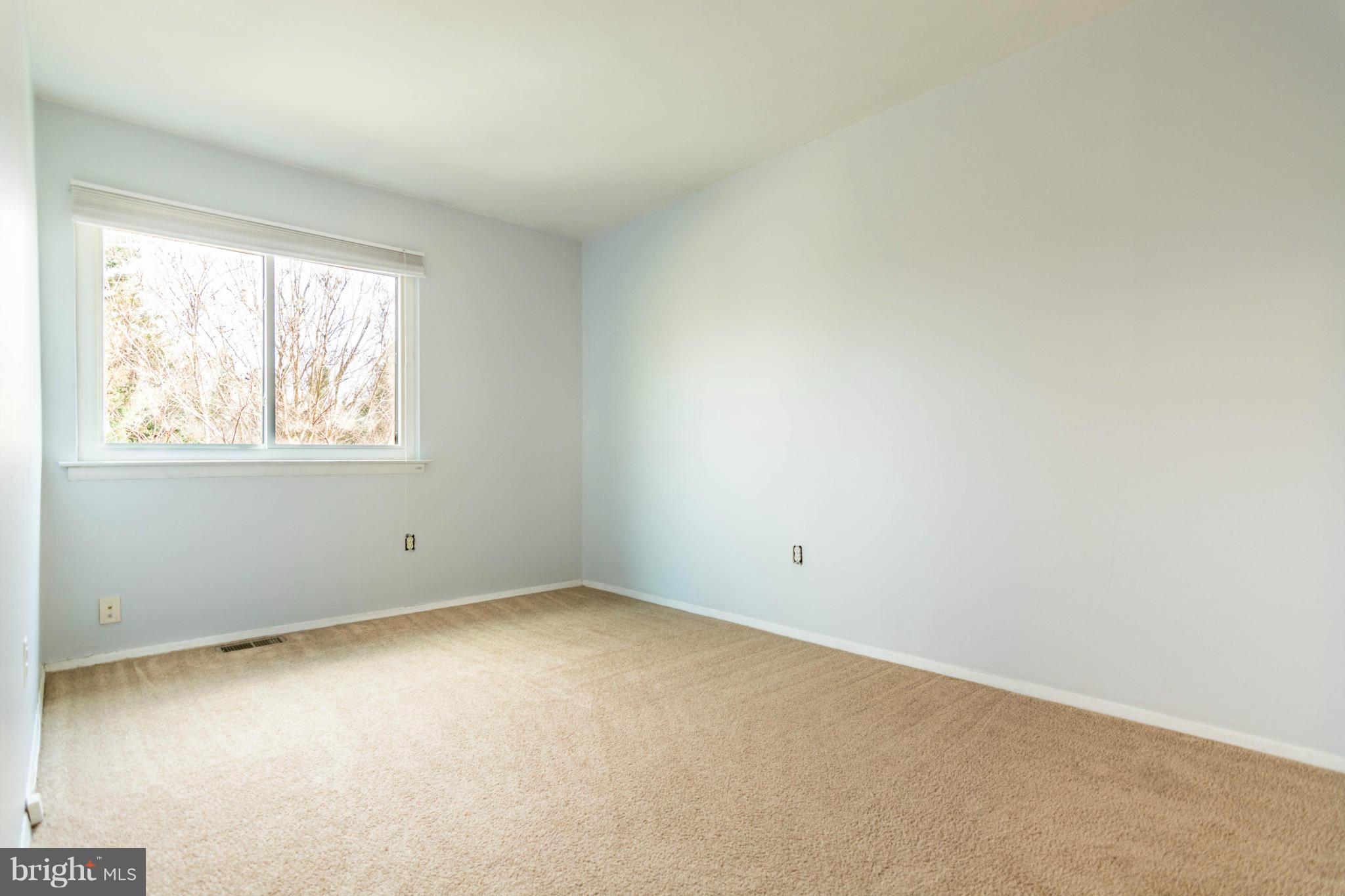 1017 Cedar Ridge Court Annapolis, MD 21403 - Photo 13 of 20 an empty room with a window