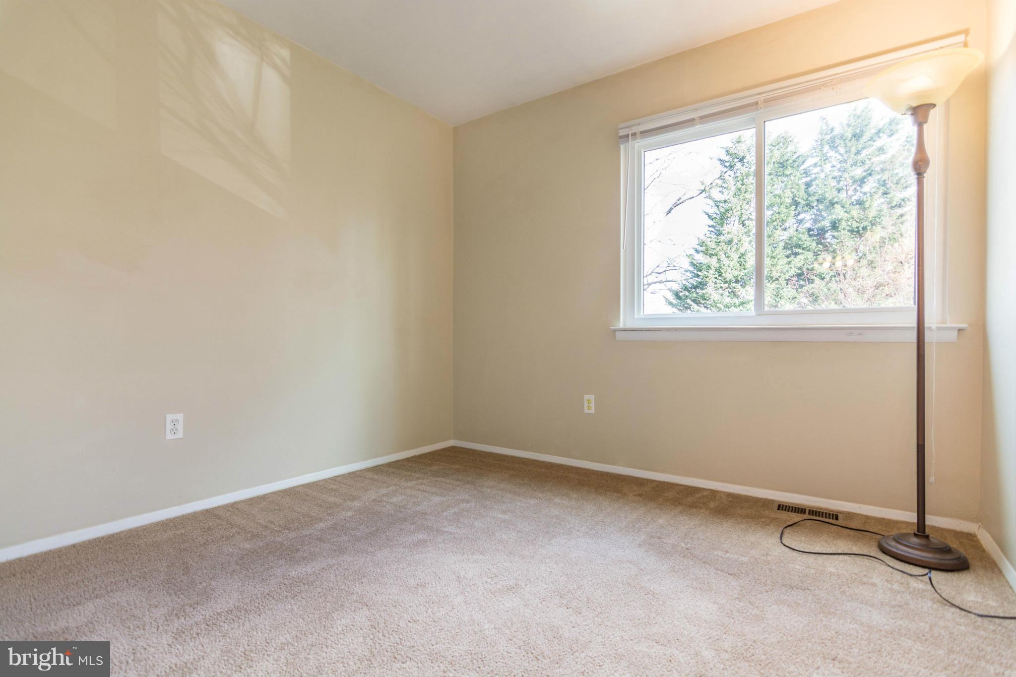 1017 Cedar Ridge Court Annapolis, MD 21403 - Photo 14 of 20 an empty room with a window
