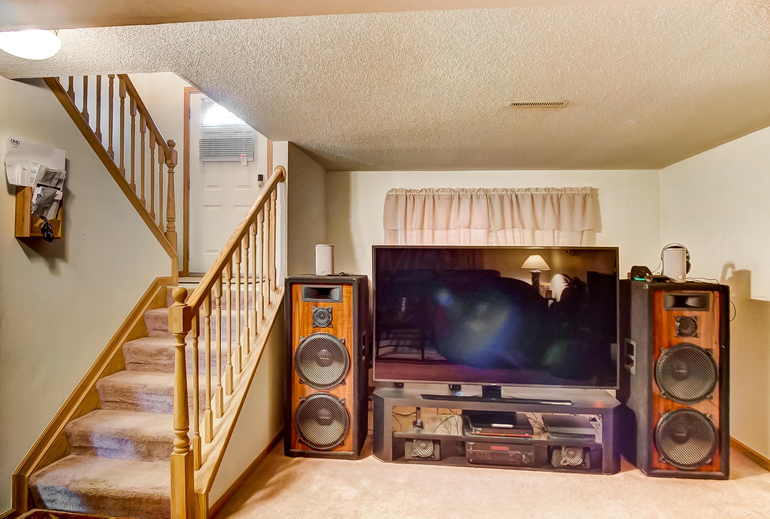 4819 Refugee Road Columbus, OH 43232 - Photo 15 of 25 Gallery Image 15