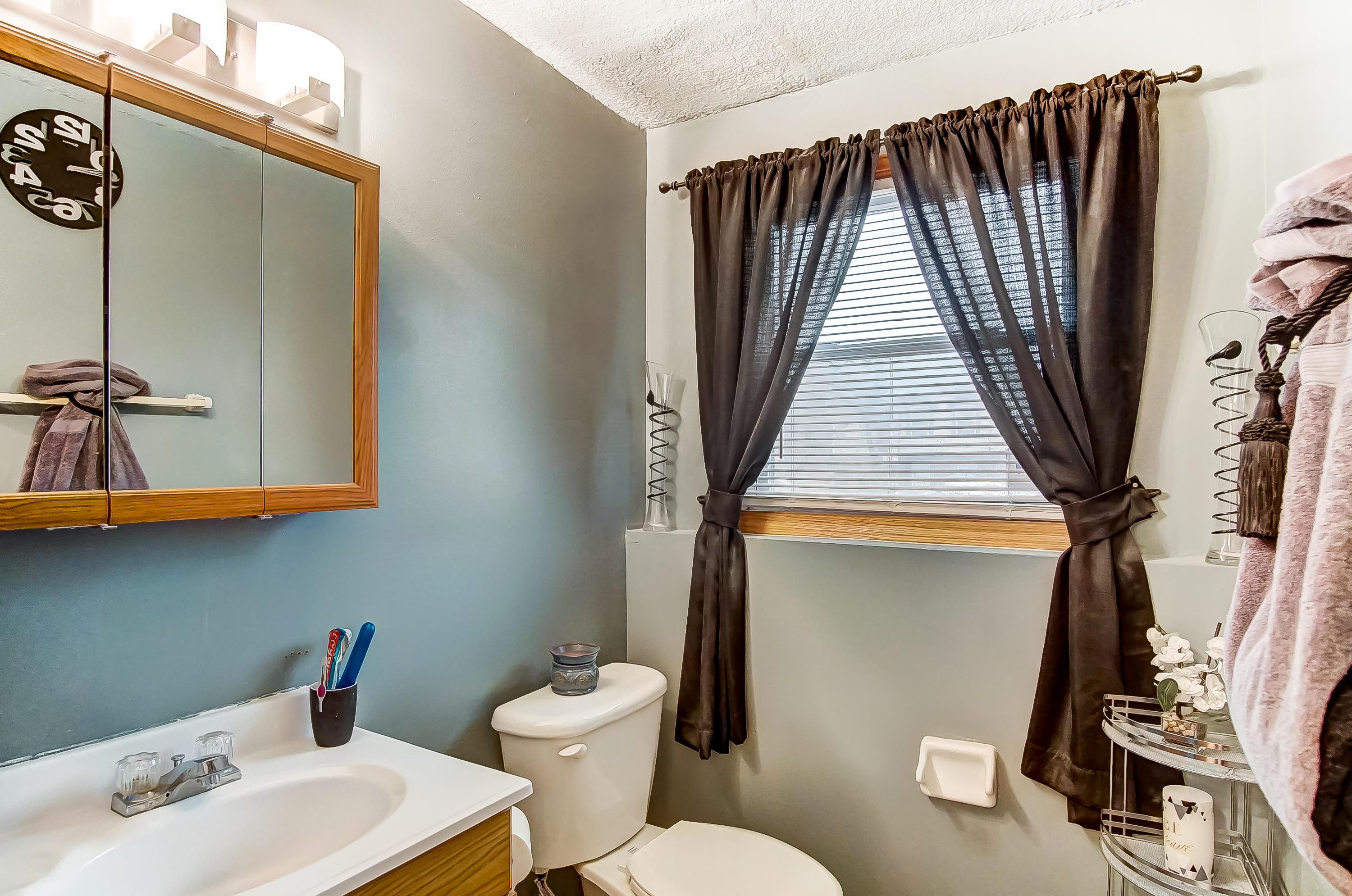 4819 Refugee Road Columbus, OH 43232 - Photo 19 of 25 Gallery Image 19