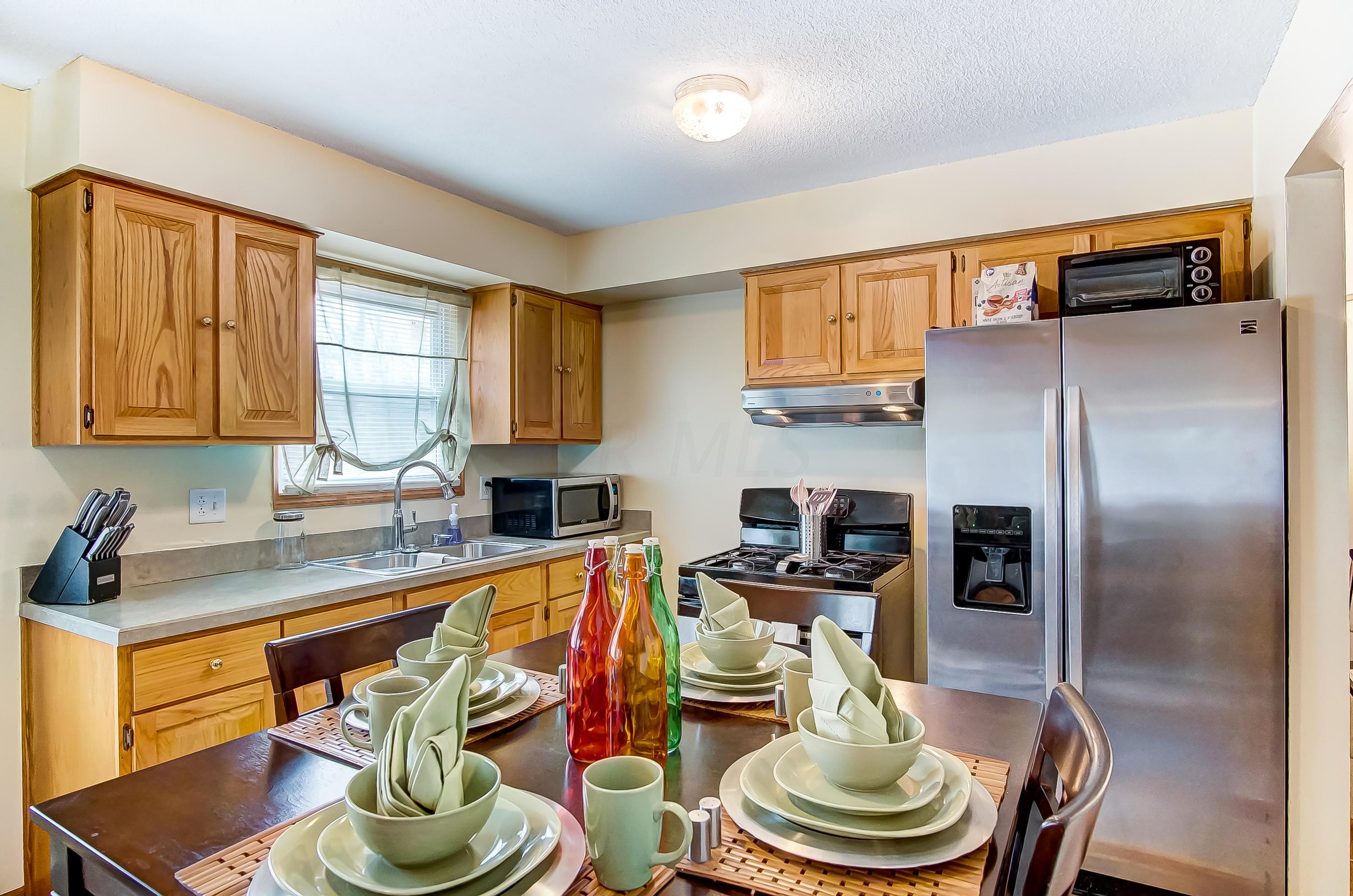 4819 Refugee Road Columbus, OH 43232 - Photo 6 of 25 Gallery Image 6
