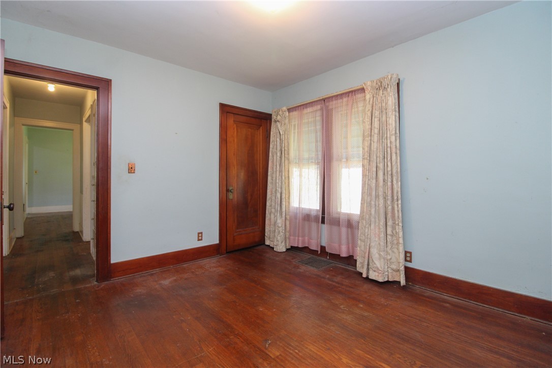 628 North Road Southeast Warren, OH 44484 - Photo 15 of 27