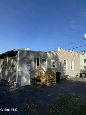 $105,000 | 104 Ida Street, Troy, NY 12180