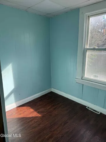 $105,000 | 104 Ida Street, Troy, NY 12180