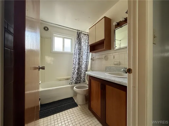 $390,000 | 380 Callodine Avenue, Amherst, NY 14226