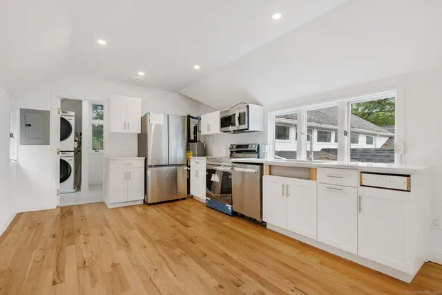 $2,675 | 529 Danbury Road, Unit D, Wilton, CT 06897