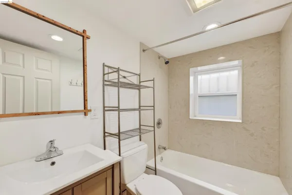 $749,000 | 4326 West Street, Oakland, CA 94608