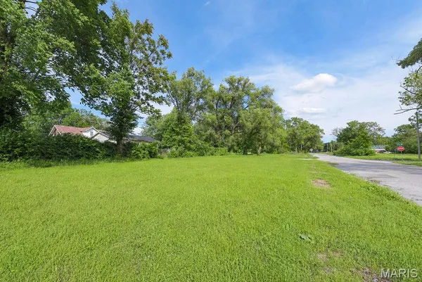 $6,000 | 601 North 13th Street, East St. Louis, IL 62201